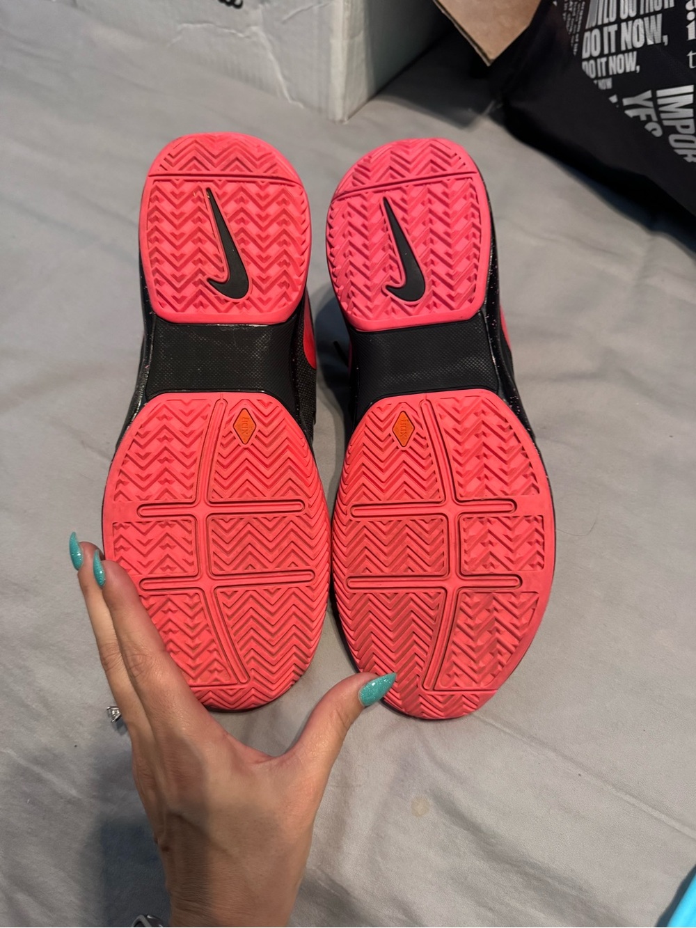 Nike Black & Red Training Sneakers - Picture 3 of 5